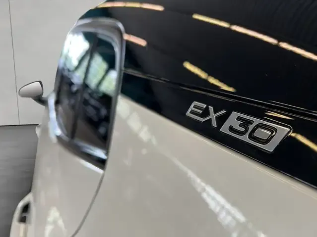 Volvo EX30