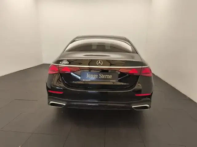 Mercedes-Benz E 200