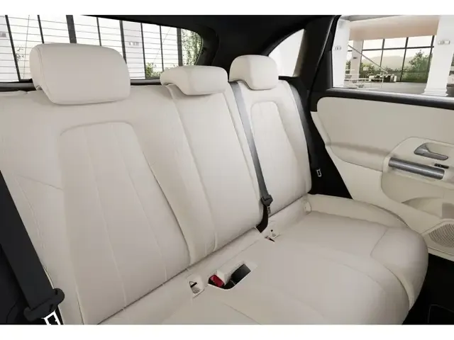 Mercedes-Benz B 220