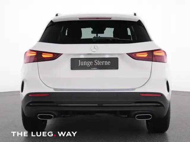 Mercedes-Benz GLA 200