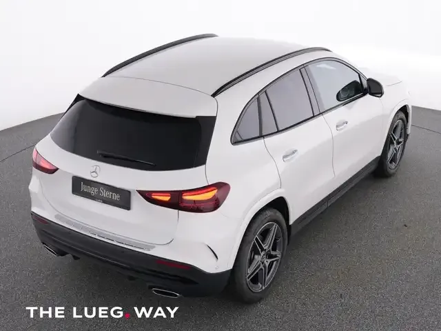 Mercedes-Benz GLA 200