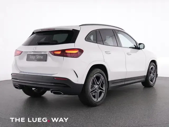 Mercedes-Benz GLA 200