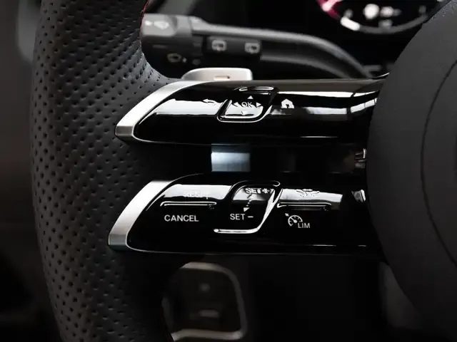 Mercedes-Benz GLA 180