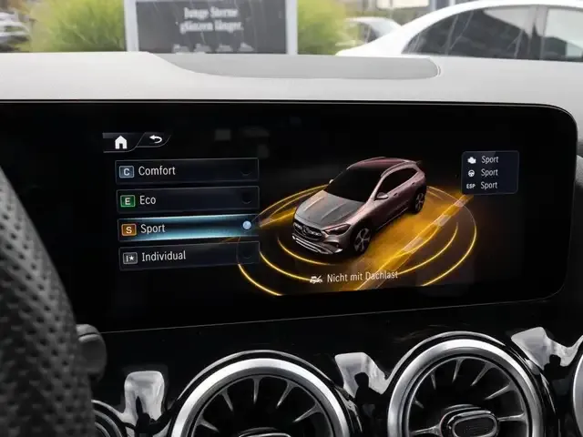 Mercedes-Benz GLA 180