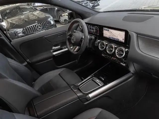 Mercedes-Benz GLA 180