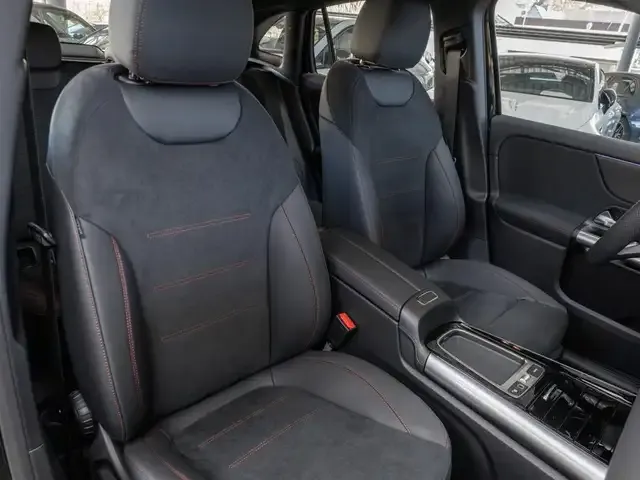 Mercedes-Benz GLA 180