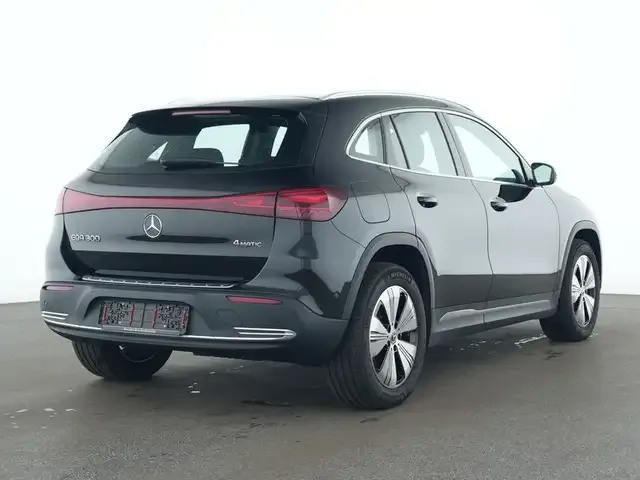 Mercedes-Benz EQA 300
