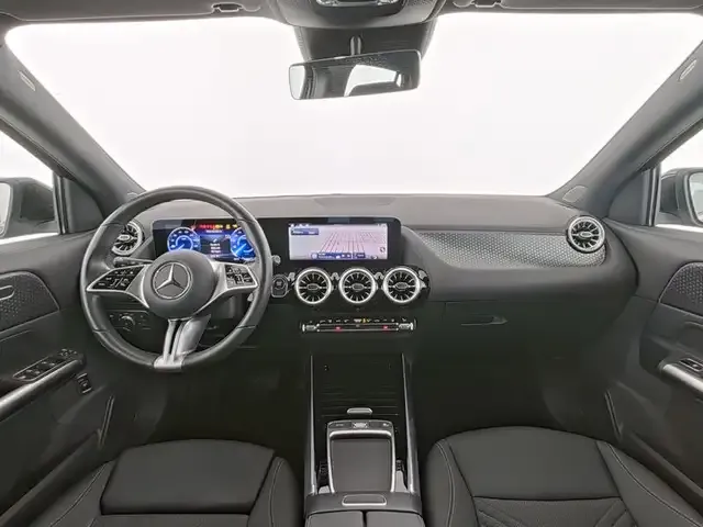 Mercedes-Benz EQA 300