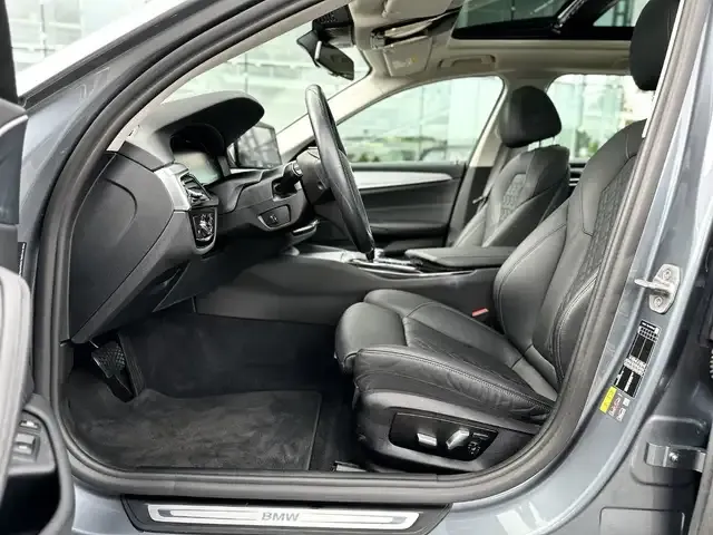 BMW 530