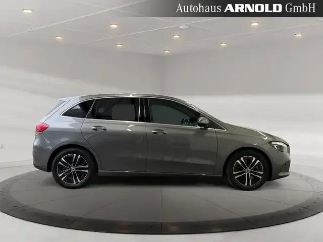 Mercedes-Benz B 250