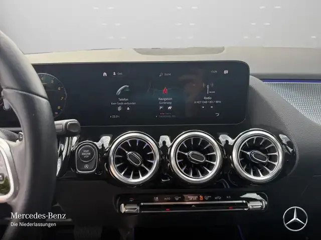 Mercedes-Benz GLA 180