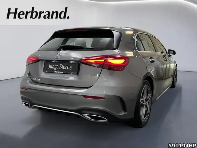 Mercedes-Benz A 200