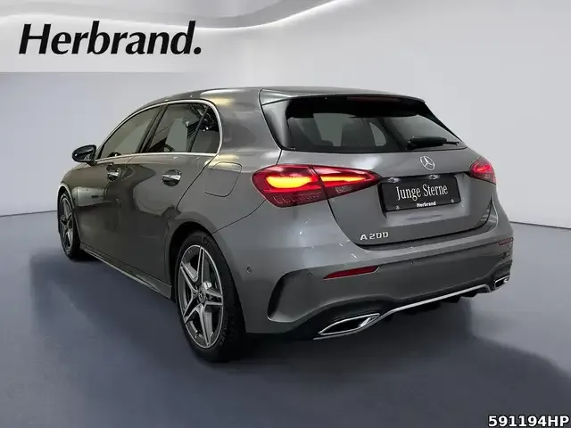 Mercedes-Benz A 200