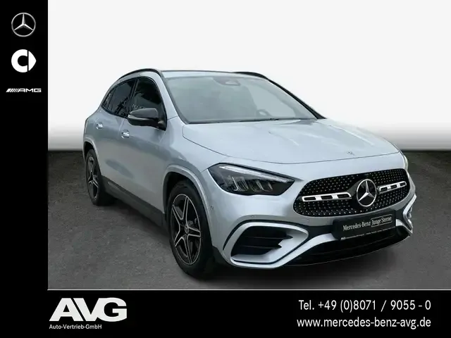 Mercedes-Benz GLA 220