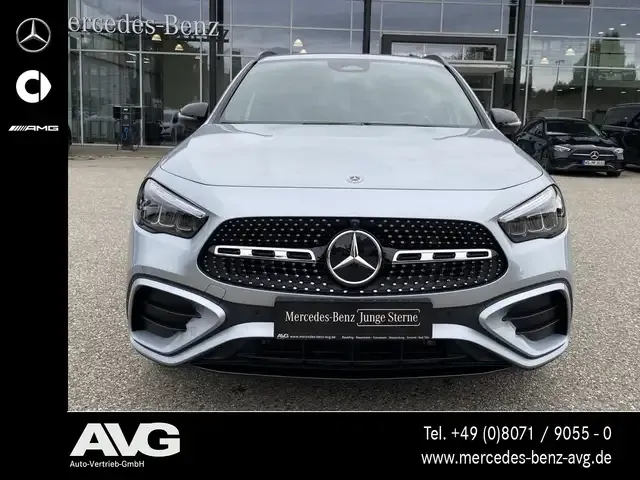Mercedes-Benz GLA 220