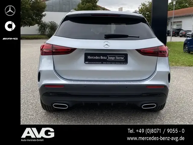 Mercedes-Benz GLA 220