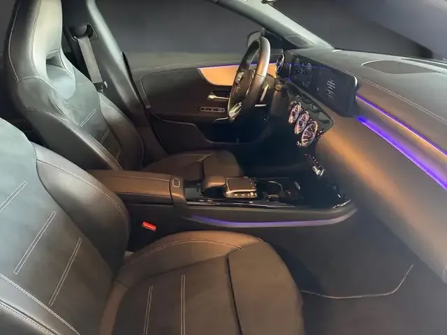 Mercedes-Benz CLA 220