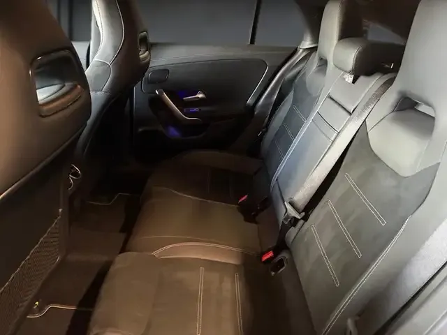 Mercedes-Benz CLA 220
