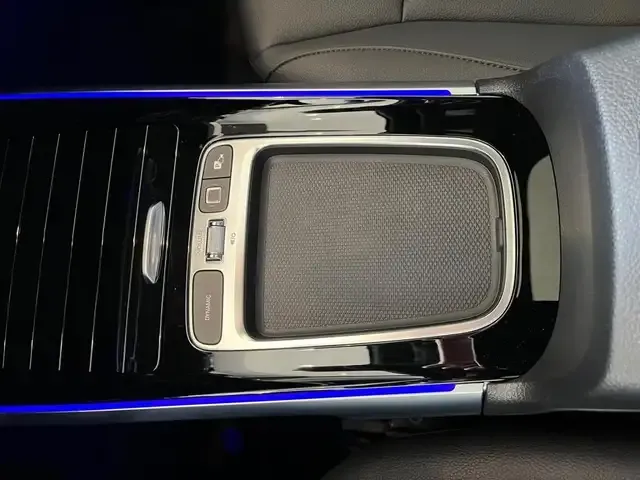 Mercedes-Benz EQB 300