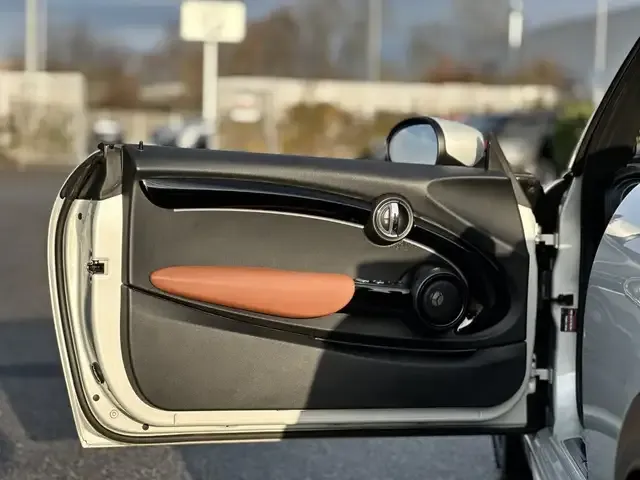 MINI John Cooper Works Cabrio