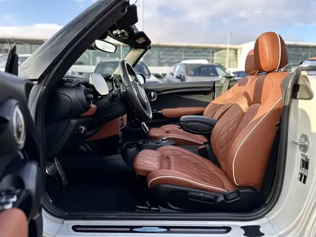 MINI John Cooper Works Cabrio