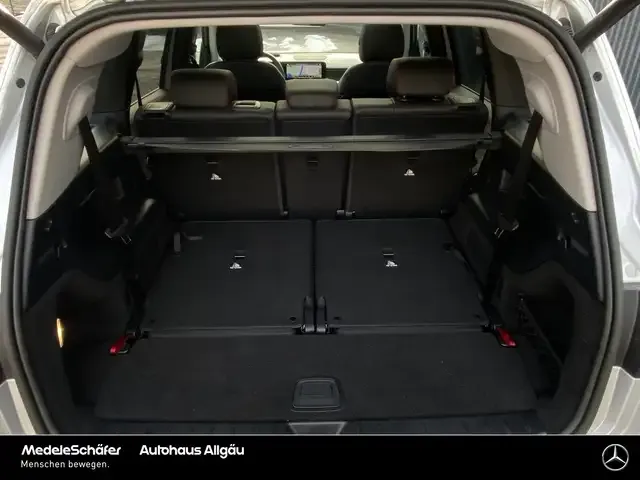 Mercedes-Benz GLB 220