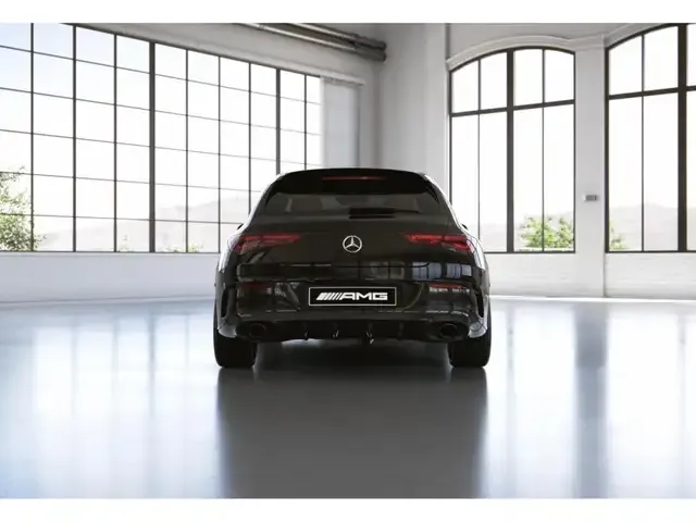 Mercedes-Benz CLA 35 AMG