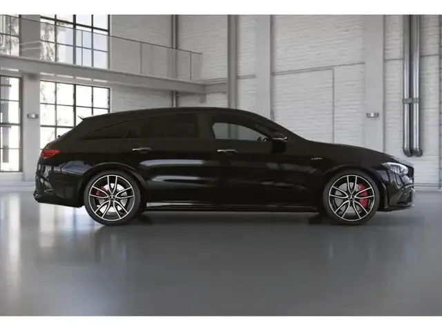 Mercedes-Benz CLA 35 AMG