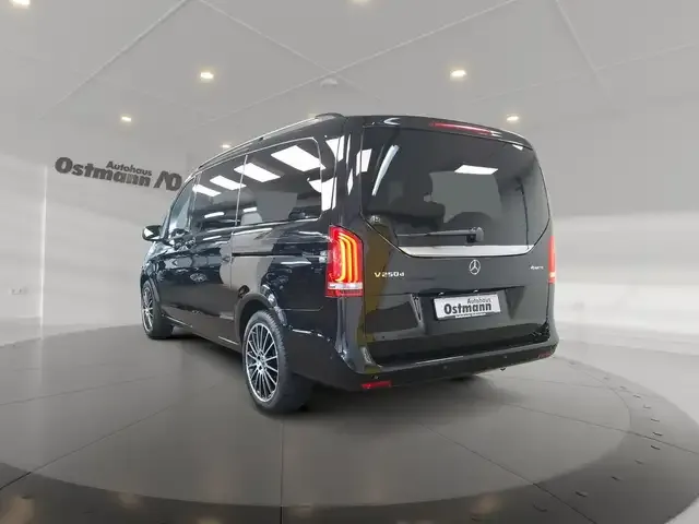 Mercedes-Benz V 250