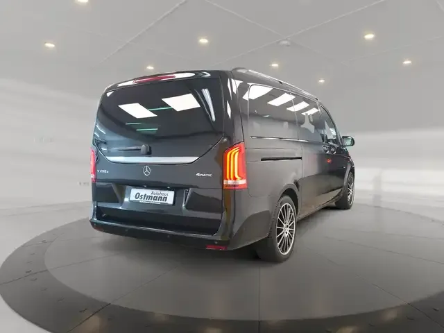Mercedes-Benz V 250
