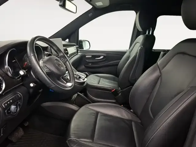 Mercedes-Benz V 250