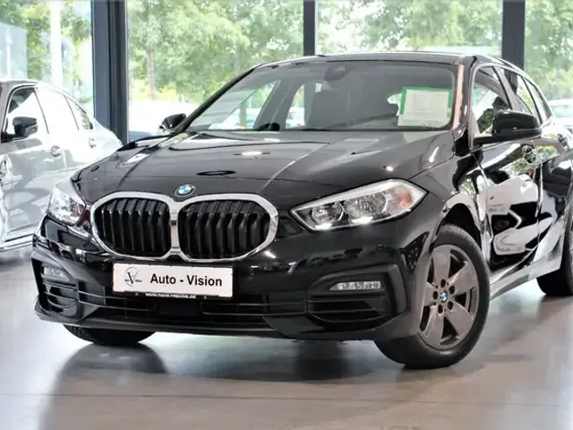 BMW 118