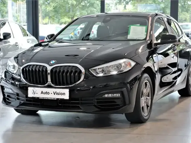 BMW 118