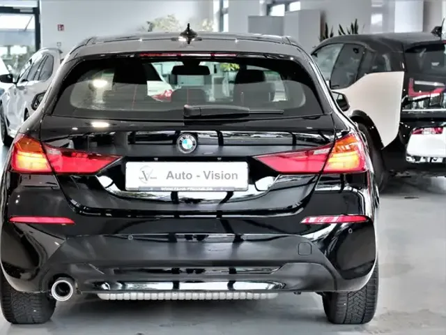 BMW 118