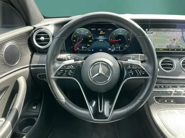 Mercedes-Benz E 400