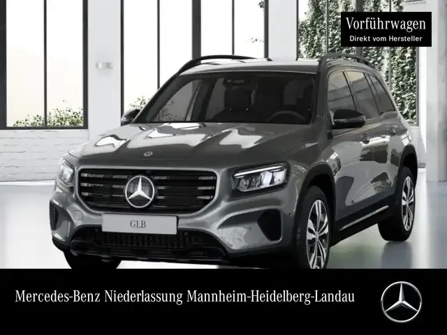 Mercedes-Benz GLB 200