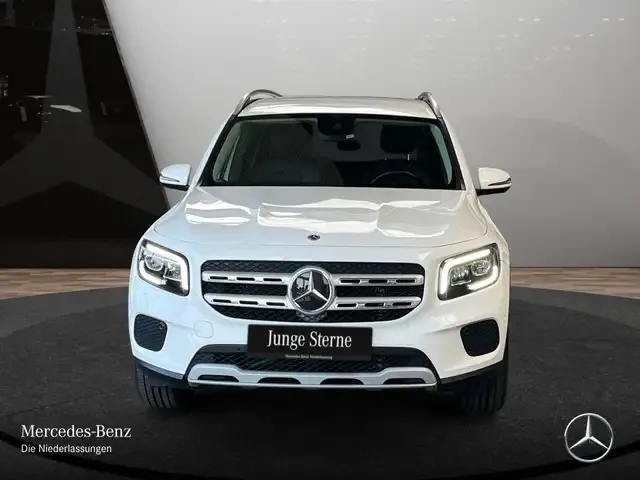 Mercedes-Benz GLB 180