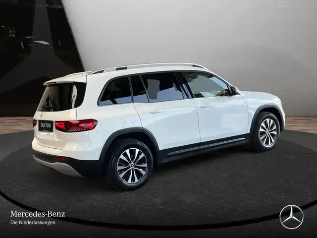 Mercedes-Benz GLB 180