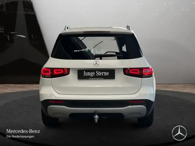 Mercedes-Benz GLB 180