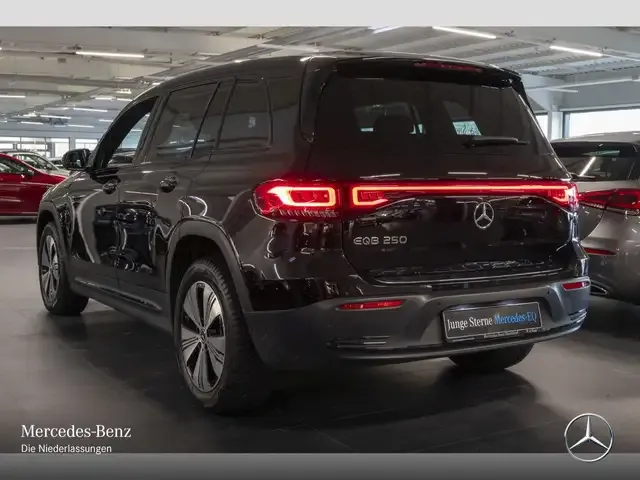 Mercedes-Benz EQB 250