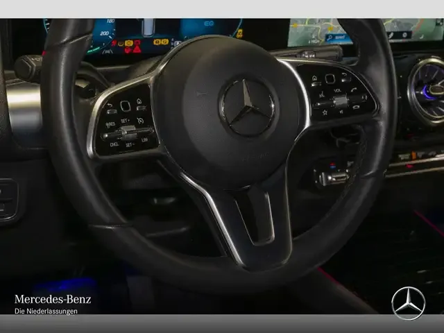 Mercedes-Benz EQB 250