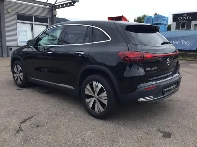 Mercedes-Benz EQA 250