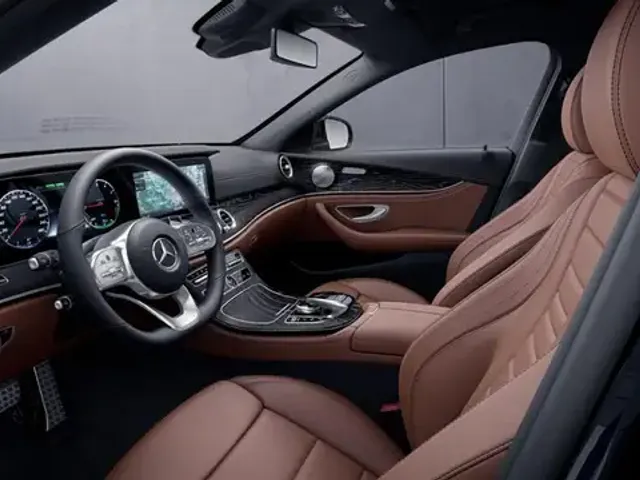 Mercedes-Benz E 300