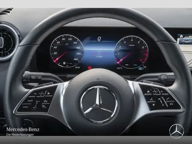 Mercedes-Benz GLA 180