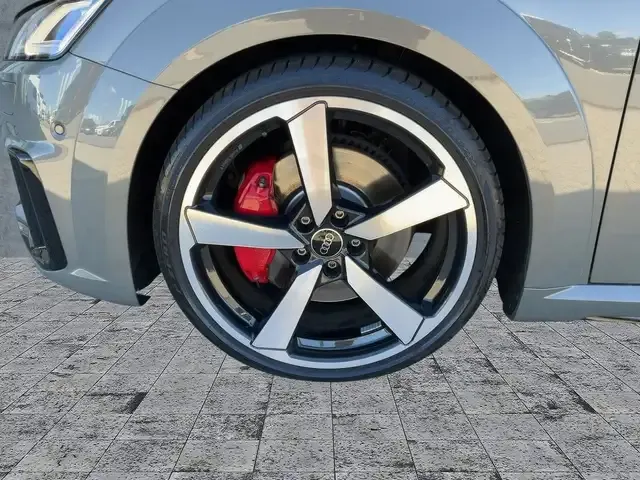 Audi TTS
