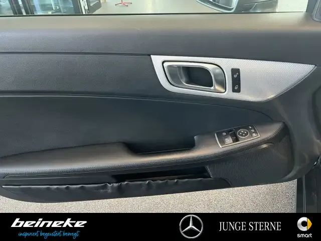 Mercedes-Benz SLC 180
