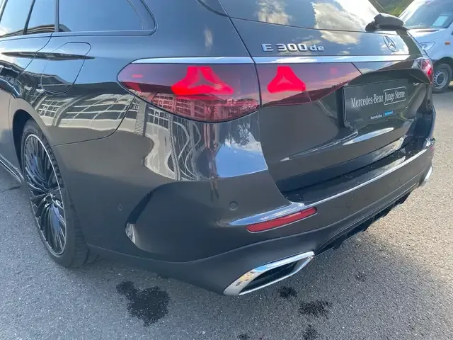 Mercedes-Benz E 300