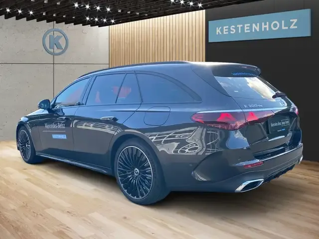 Mercedes-Benz E 300
