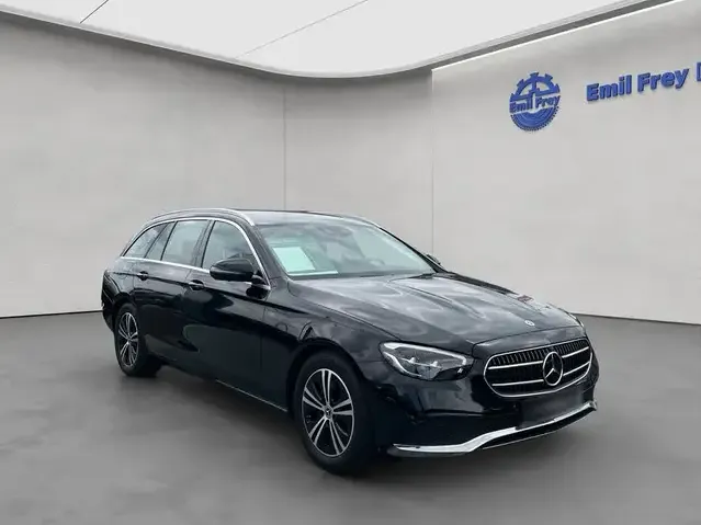 Mercedes-Benz E 220