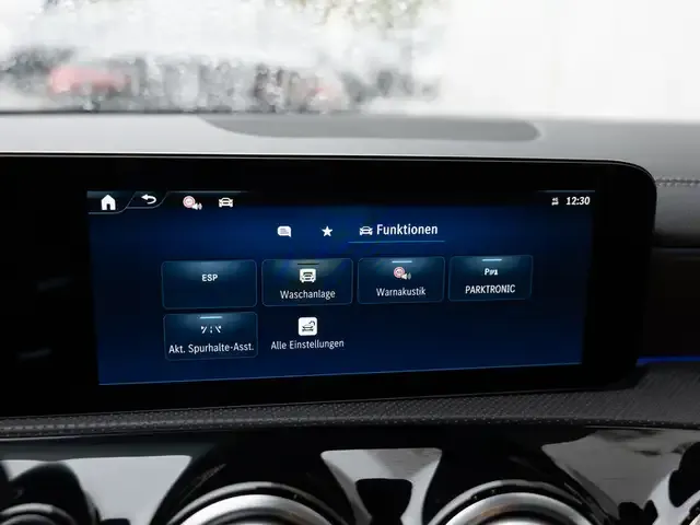 Mercedes-Benz CLA 220